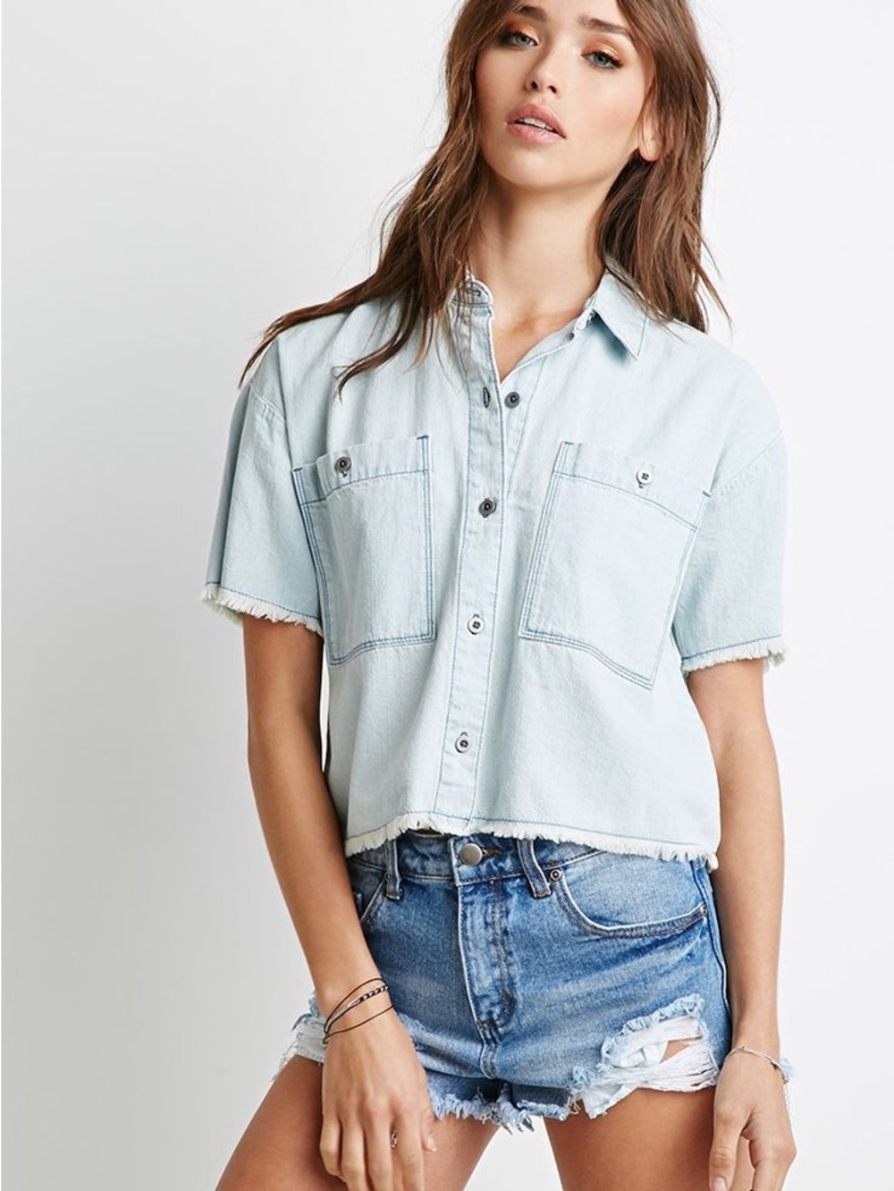 XXI Los Angeles Cropped Denim Button-Up Shirt NWT Raw Hem Light Wash Medium